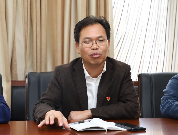 陳祖訓(xùn)發(fā)言。李立云 攝1.jpg