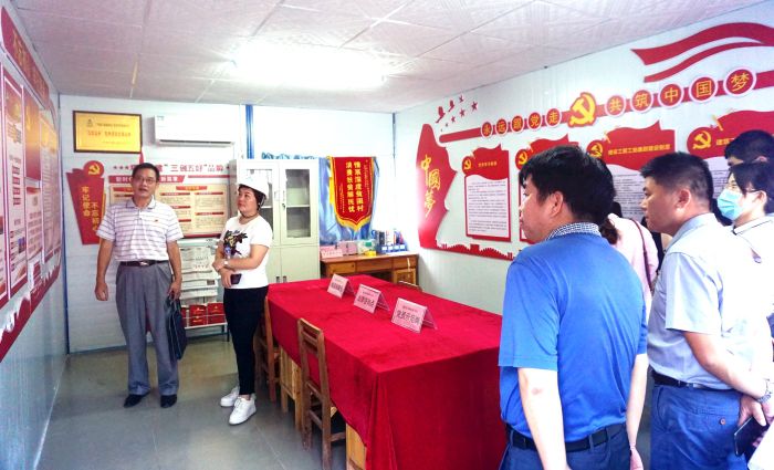 32觀摩現(xiàn)場。謝微旋 攝.jpg