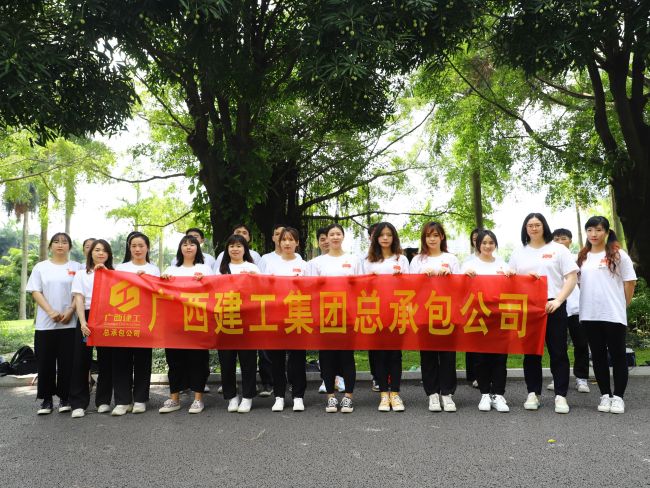 座談會現(xiàn)場。楊桂峰 攝（修圖）.jpg